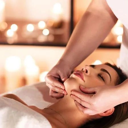 ホテル Lady Gregory Hotel, Leisure Club & Beauty 3*