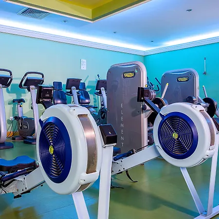 Lady Gregory Hotel, Leisure Club & Beauty ホテル