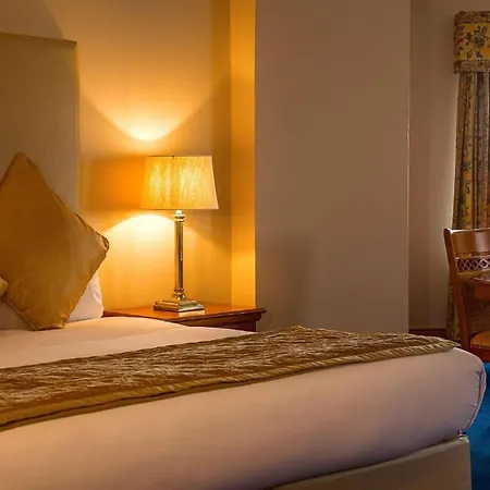 Lady Gregory Hotel, Leisure Club & Beauty ホテル