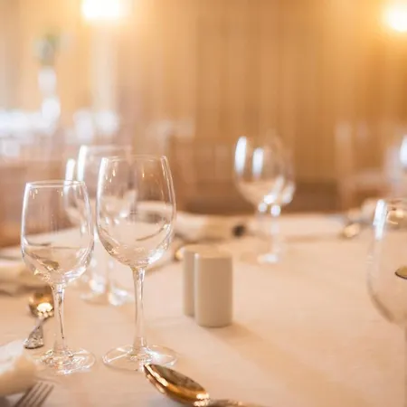 ホテル Lady Gregory Hotel, Leisure Club & Beauty 3*